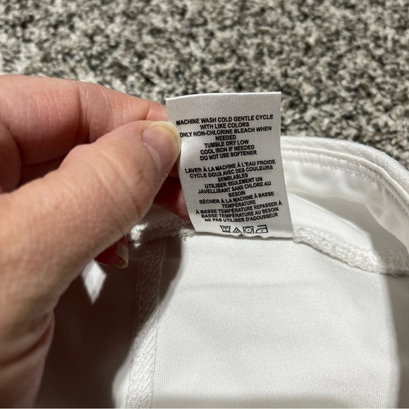 Spalding White Skort Women's Textured Tennis Pickleball Shorts Slit Size Small - Picture 10 of 10